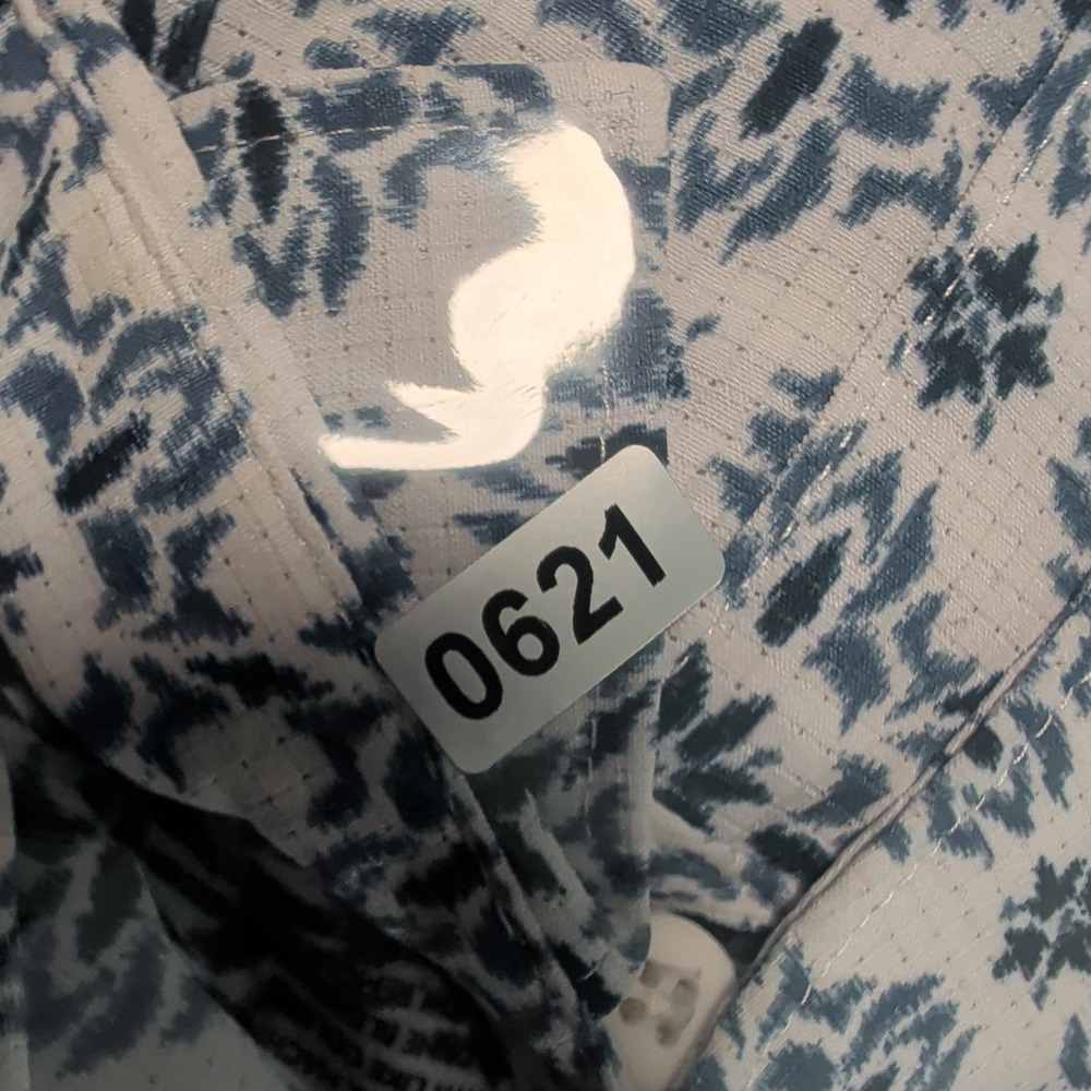 APT 9 Mosaic Pattern Performance Slim Fit Button Up Shirt Blue White Size L - Picture 7 of 8